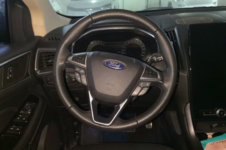 Used Ford Edge 2020 EcoBoost 245 Two-Wheel Drive Titanium 7-Seater Steering Wheel