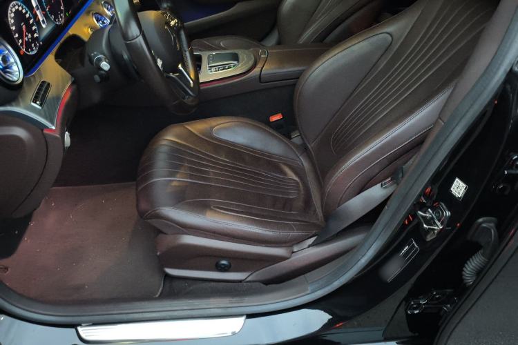 Used Mercedes-Benz CLS 2018 CLS 300 Luxury Model
