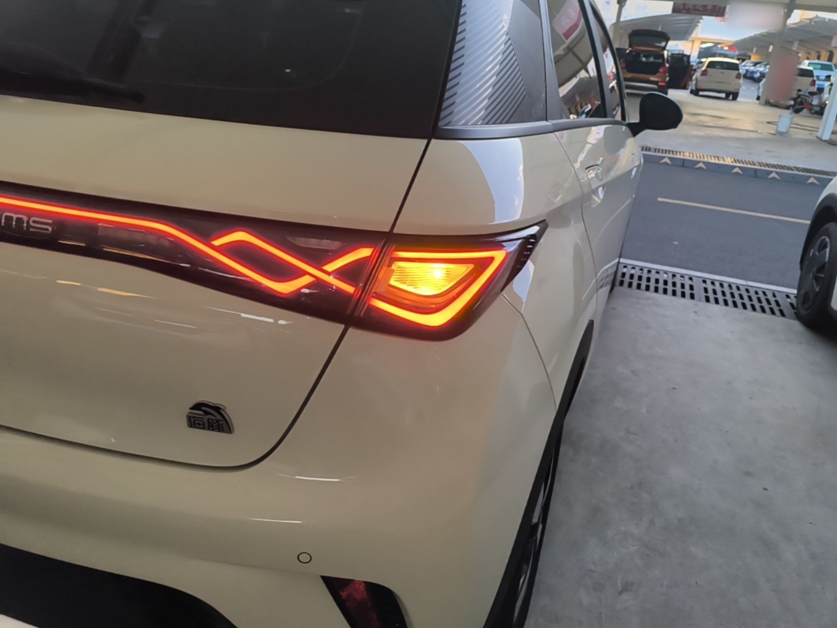 BYD Dolphin 2023 420 km Fashion Edition — снимка 9