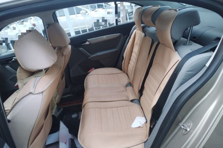 Used Volkswagen Lavida 2013 Revised Classic 1.6L Manual Fashion Edition Left Rear Seat