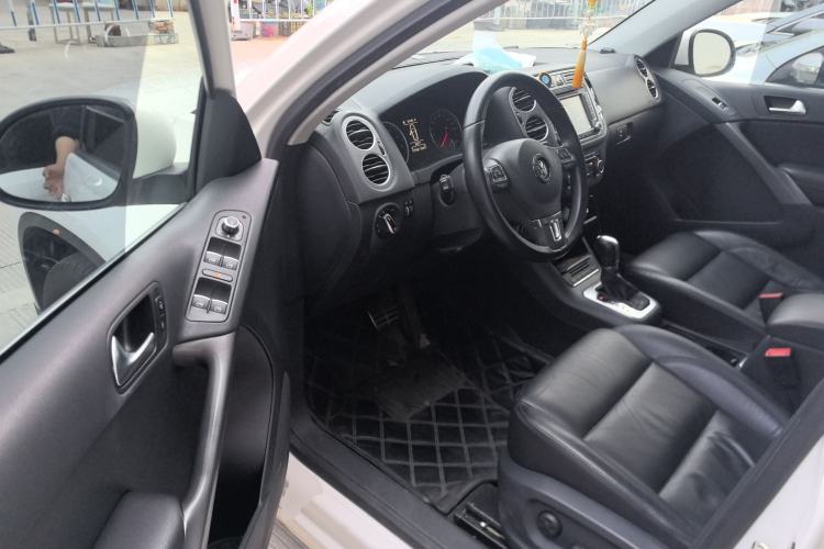 Used Volkswagen Tiguan 2012 1.8TSI Automatic Two-Wheel Drive Elite Edition Driver Seat
