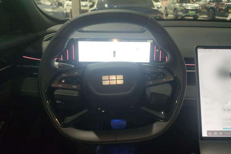 Used Geely Galaxy L6 2024 125km Creative Edition
