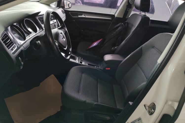 Used Volkswagen Golf 2018 1.6L Automatic Comfort Model Left Front Seat
