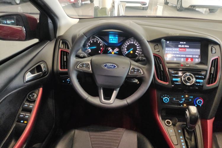 Used Ford Focus 2020 Hatchback Classic 1.5L Automatic Trendy Model