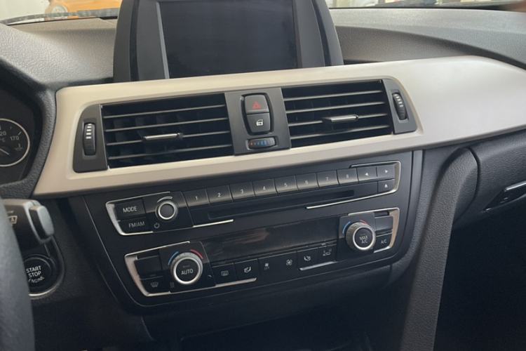 Used BMW 3 Series 2015 320Li Fashion Model