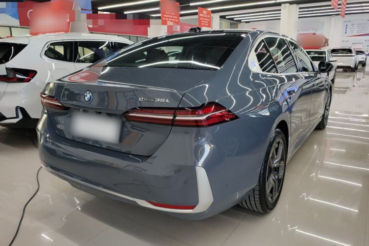 Used BMW i5 2024 eDrive 35L Prestige Luxury Package
