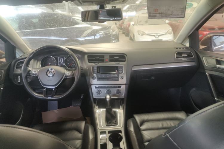 Used Volkswagen Golf 2014 1.4TSI Automatic Luxury Model
