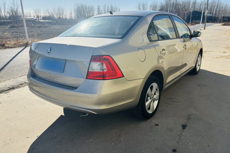 Used Skoda Rapid 2013 1.4L Manual Smart Selection Trim