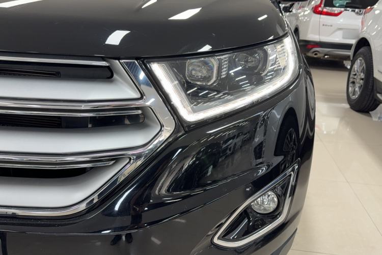 Used Ford Edge 2018 EcoBoost 245 Two-Wheel-Drive Titanium 7-Seater China V Standard
