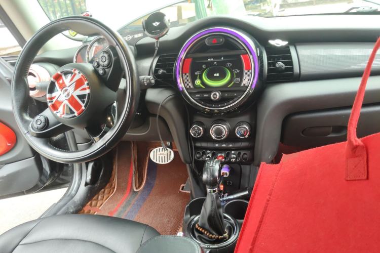 Used MINI MINI 2014 1.5T COOPER Fun