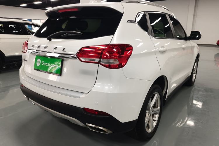 Used Haval H2 2018 Chuanxiang Edition 1.5T Dual-Clutch Two-Wheel Drive ZhiShang Model China V Standard
