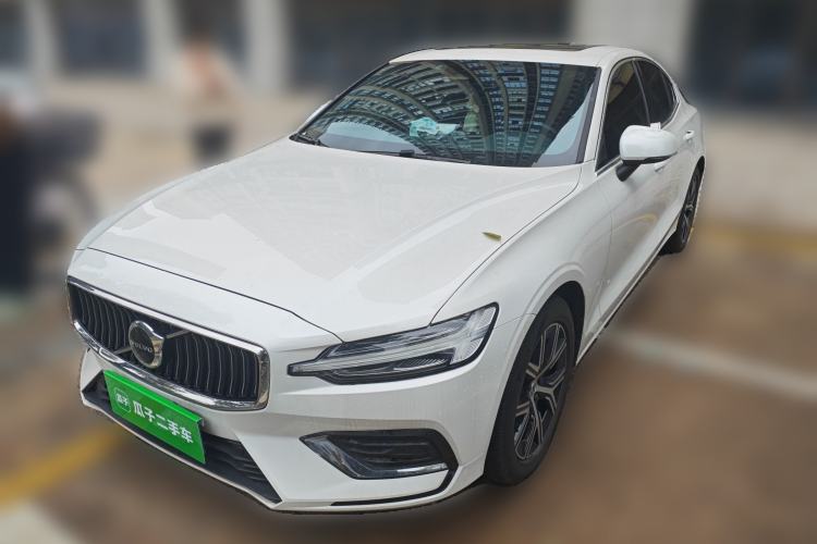 Used Volvo S60 2025 B4 Zhiyi Luxury Edition