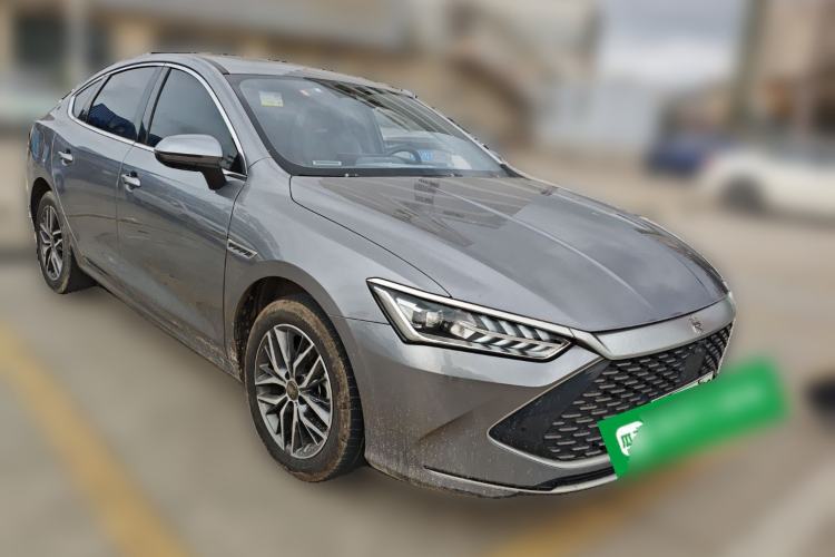 Used BYD Qin PLUS 2021 DM-i 120KM Flagship Model Front Right 45 Deg