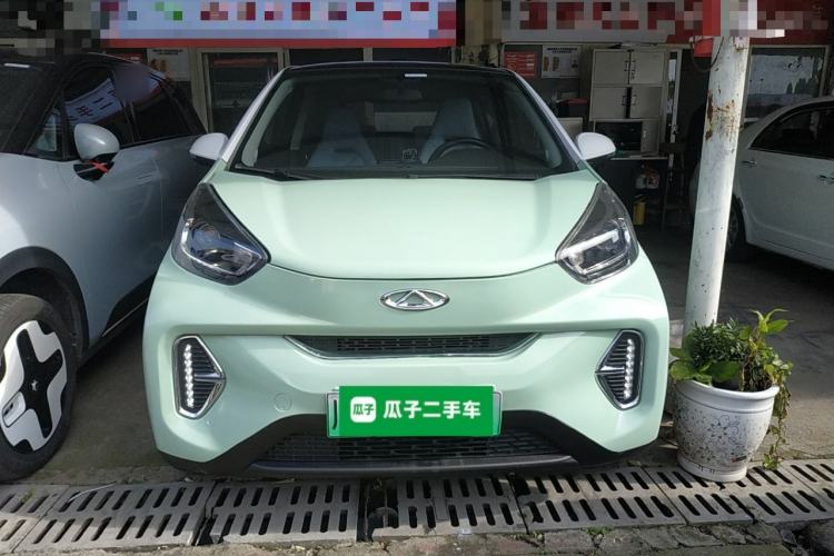 Used Chery Little Ant 2022 Sweet Pink Edition Half-Sugar Version Lithium Iron Phosphate 29.2 kWh 30 kW 301 km