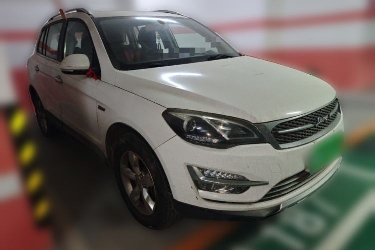 Used Zotye Domy X5 2015 1.5T Manual Luxury Version China IV Standard Front Right 45 Deg