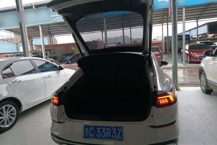 Used Volkswagen Lamando 2023 Lavida L 280TSI DSG Cool & Spicy Edition Trunk