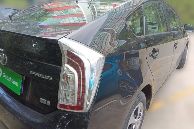 Used Toyota Prius 2012 1.8L Luxury Edition
