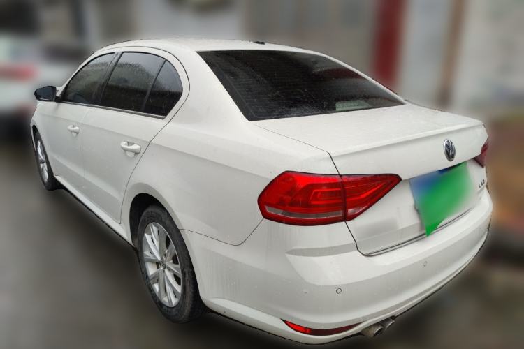 Used Volkswagen Lavida 2015 1.6L Manual Comfort Edition
