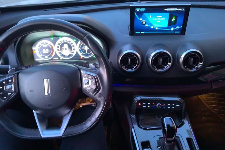 Used Wey VV7 2017 2.0T Flagship Model
