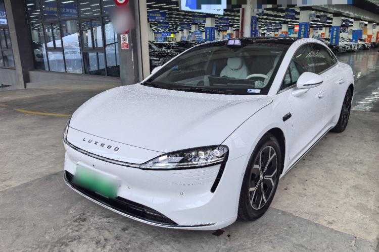 Used Hima Luxeed S7 2025 855 km Max