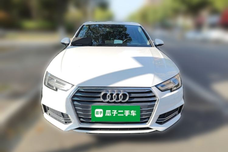 Used Audi A4L 2018 30th Anniversary Edition 40 TFSI Fashion Model
