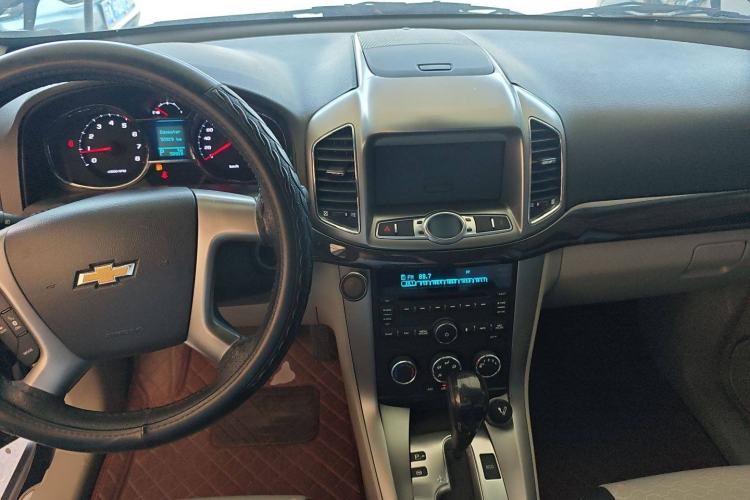 Used Chevrolet Captiva 2015 2.4L Two-Wheel Drive Urban Version 5 Seats
