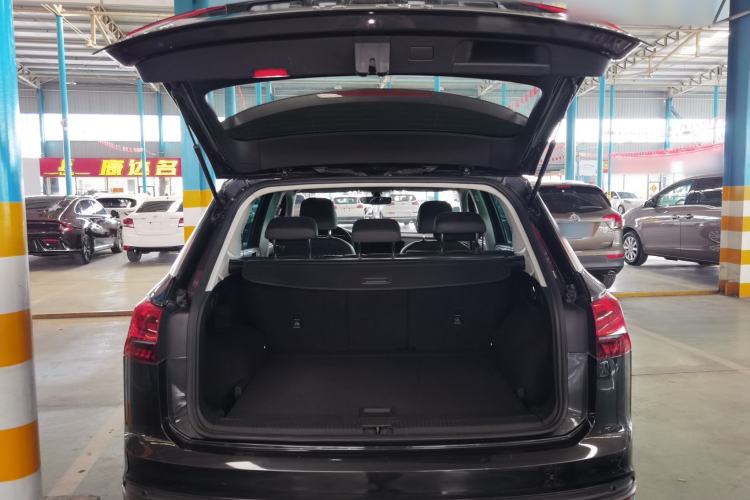 Used Volkswagen Tayron 2020 330TSI Two-Wheel Drive Luxury Smart Connectivity Version Trunk