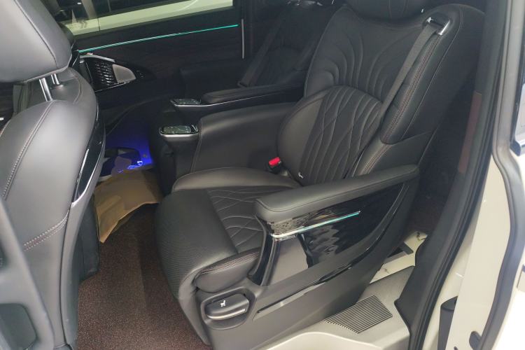 Used GAC Trumpchi M8 2024 Master Series 400T Ultimate Edition
