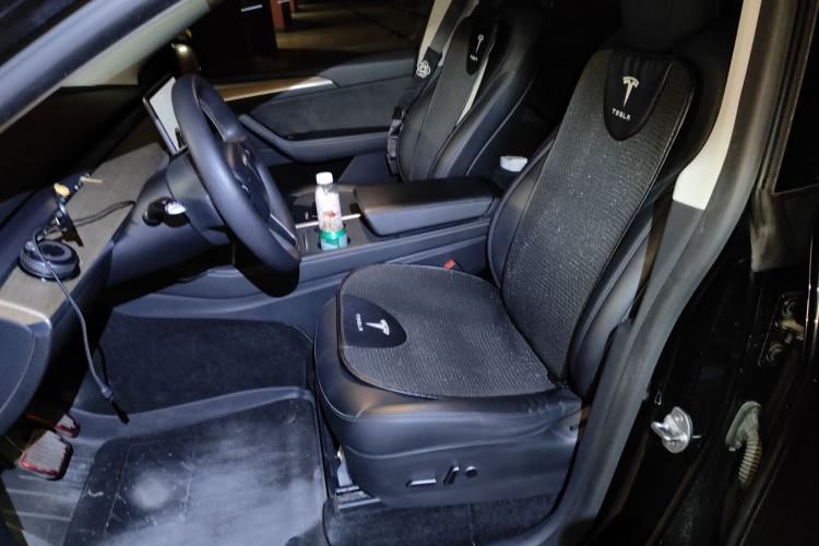 Used Tesla Model Y 2021 Long-Range All-Wheel-Drive Version 3D7
