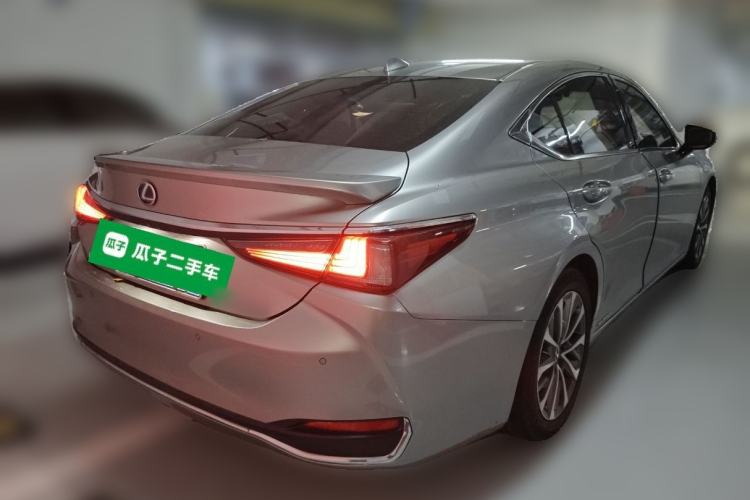 Used Lexus ES 2021 300h Excellence Edition