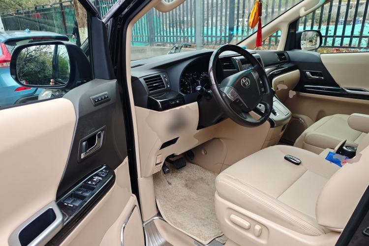 Used Toyota Alphard 2012 3.5L Luxury Edition