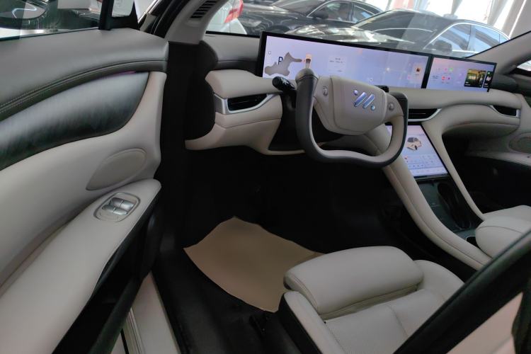 Used IM LS6 2023 Max Standard Edition
