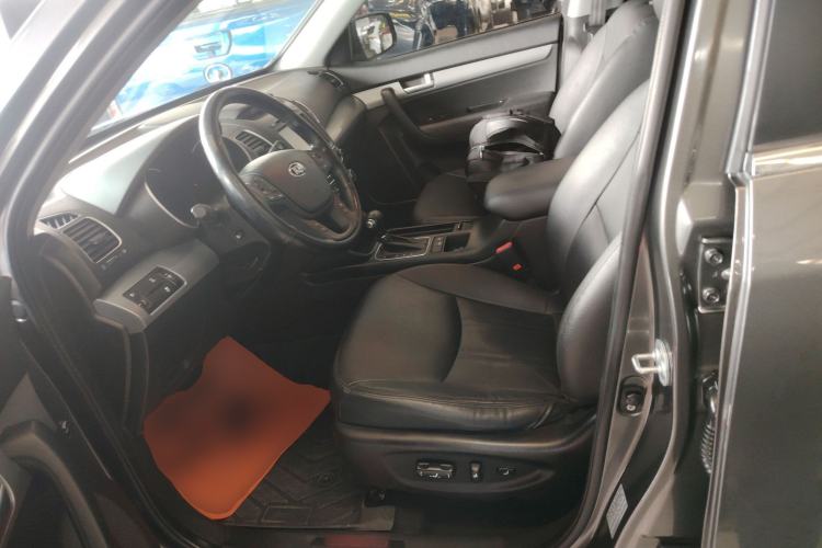 Used Kia Sorento 2013 2.4L 7-Seater Gasoline Luxury Version China IV Standard
