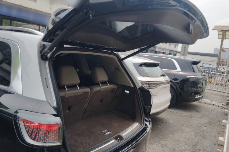 Used Hima AITO M9 2025 Pure Electric Ultra Version 100 kWh 6-Seater Model Trunk