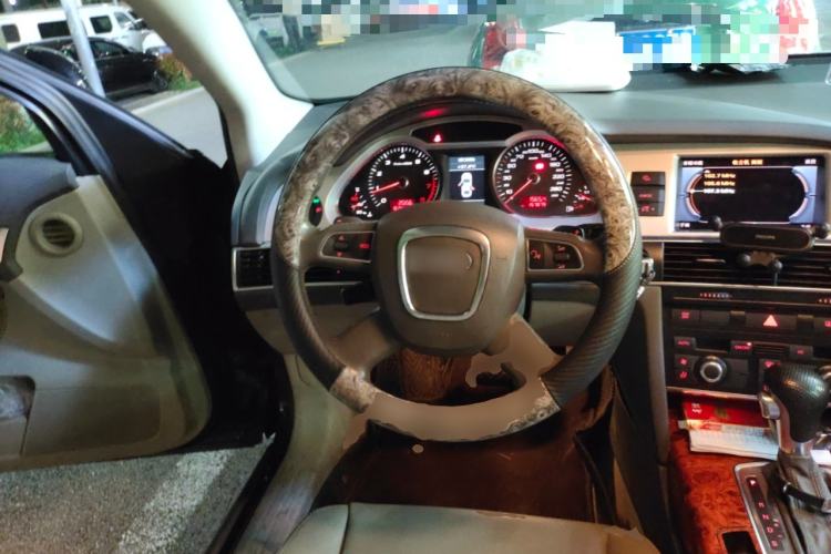 Used Audi A6L 2011 2.0 TFSI Automatic Standard Edition Steering Wheel