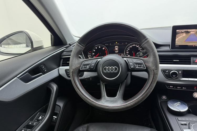Used Audi A4L 2017 40 TFSI Fashion Model Interior 2
