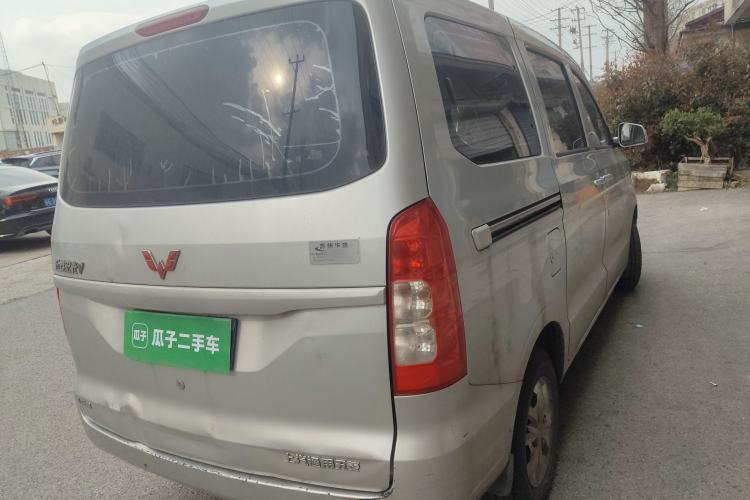 Used Wuling Hongguang V 2019 1.5L Enjoyment Version China VI LAR