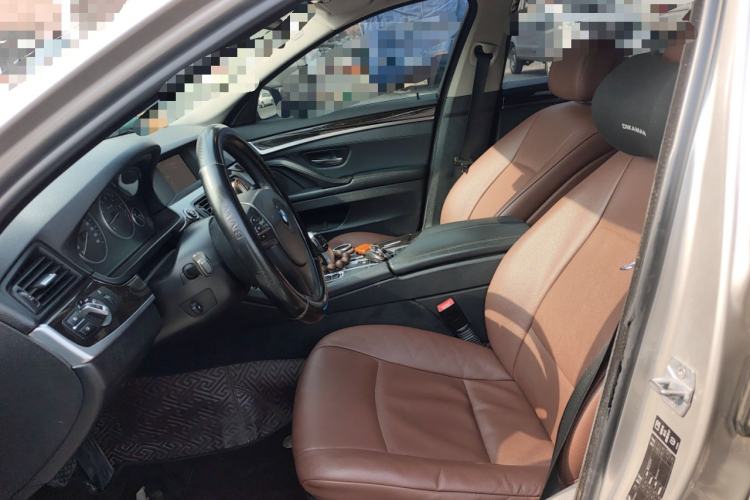 Used BMW 5 Series 2013 525Li Leading Model
