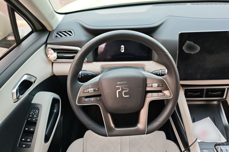 Used BYD Yuan UP 2024 401KM Leading Edition Steering Wheel