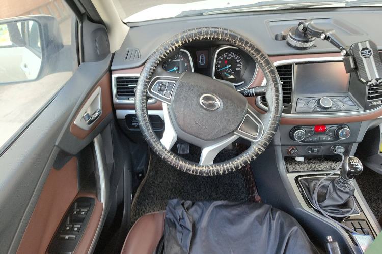 Used Zxauto Terralord 2018 2.5T Diesel Business Edition Two-Wheel Drive Comfort Configuration Standard Double Cabin SD4V25R-100
