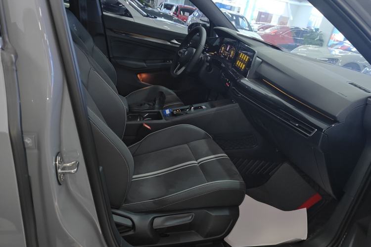 Used Volkswagen Golf 2023 Facelift 280TSI DSG R-Line