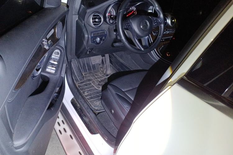 Used Mercedes-Benz GLC 2017 GLC 260 4MATIC Dynamic Edition
