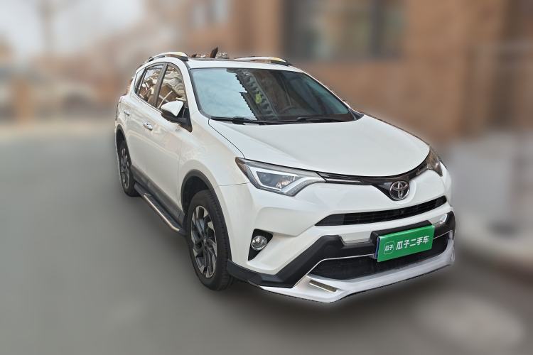 Used Toyota RAV4 2016 2.5L Automatic 4x4 Elite Edition Exterior 2