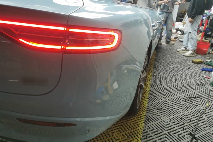 Used Hima Luxeed S7 2025 785 km Ultra