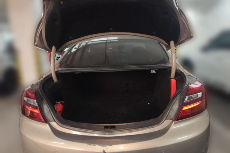 Used Buick Regal 2015 1.6T Leading Technology Model Trunk