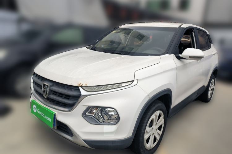Used Baojun 510 2017 1.5L manual Comfort trim