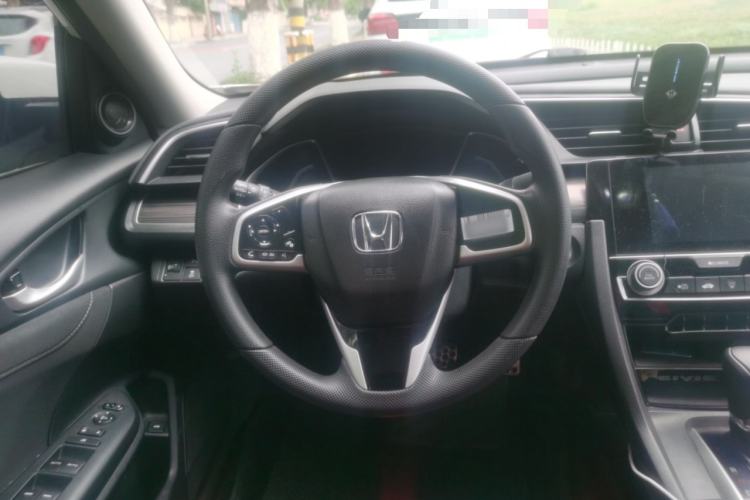 Used Honda Civic 2019 220TURBO CVT Dynamic Edition China VI Emission Standard Steering Wheel