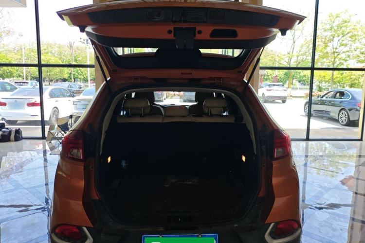Used MG GS 2015 1.5TGI TST Elite Edition Trunk