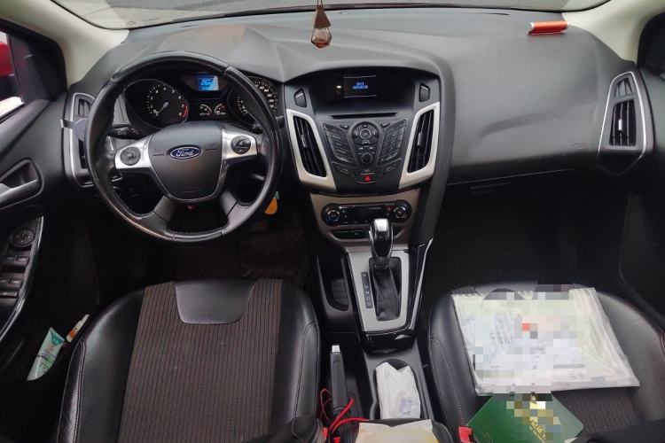 Used Ford Focus 2012 Sedan 1.6L Automatic Fashion Edition