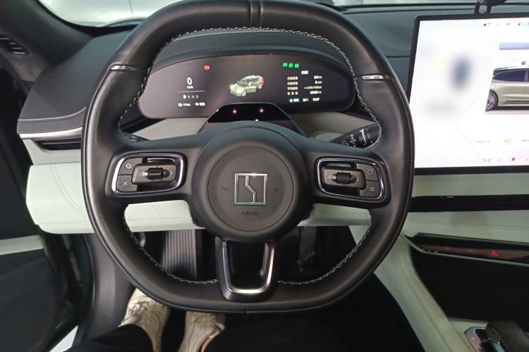 Used Zeekr 001 2024 YOU Edition 100 kWh All-Wheel Drive Steering Wheel